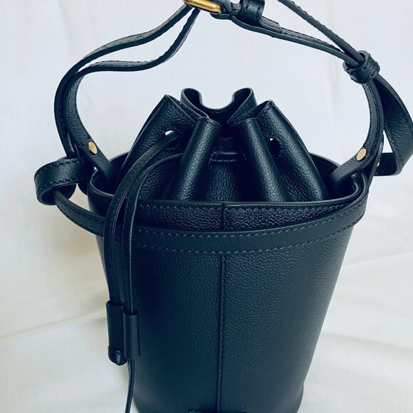 Versace La Medusa Lether bucket bag - Picture 2 of 7